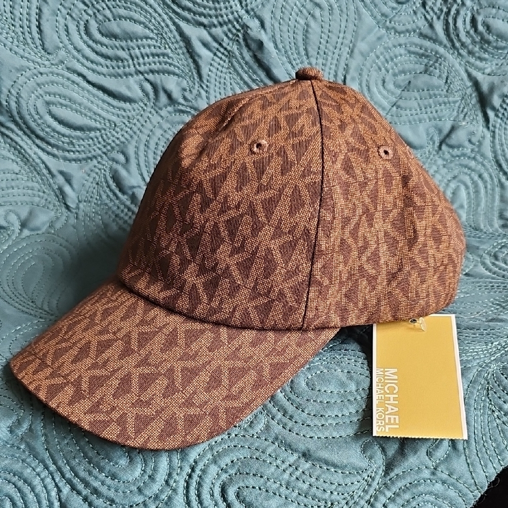 Michael Kors Brown Quilted Hat with Classic Curved Brim NWT - Picture 3 of 5